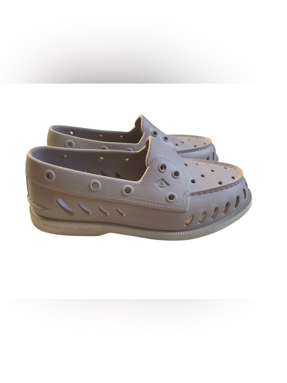 Sperry Women's Slip-On Perforated Float Shoes Size 6